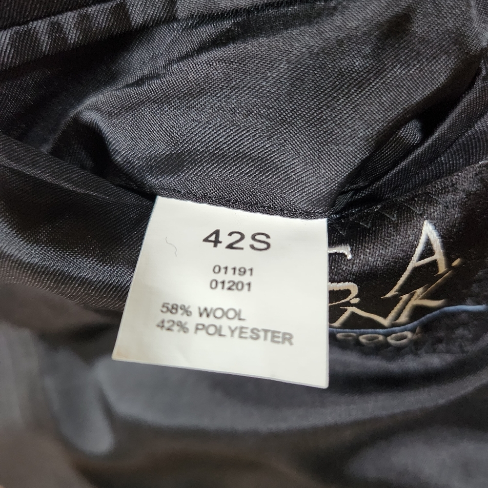 Jos. A. Bank Stays Cool 2 Piece Suit Mens Size 42S 36x25 Charcoal Gray Pinstripe - Picture 5 of 13